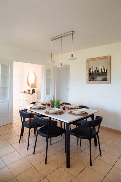 Domaine de Vibois - Gite Le Colombard - salle à manger