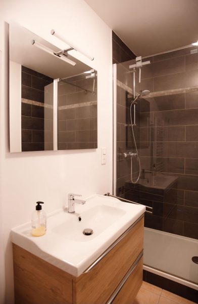 Domaine de Vibois - Gite Le Colombard - salle de bain